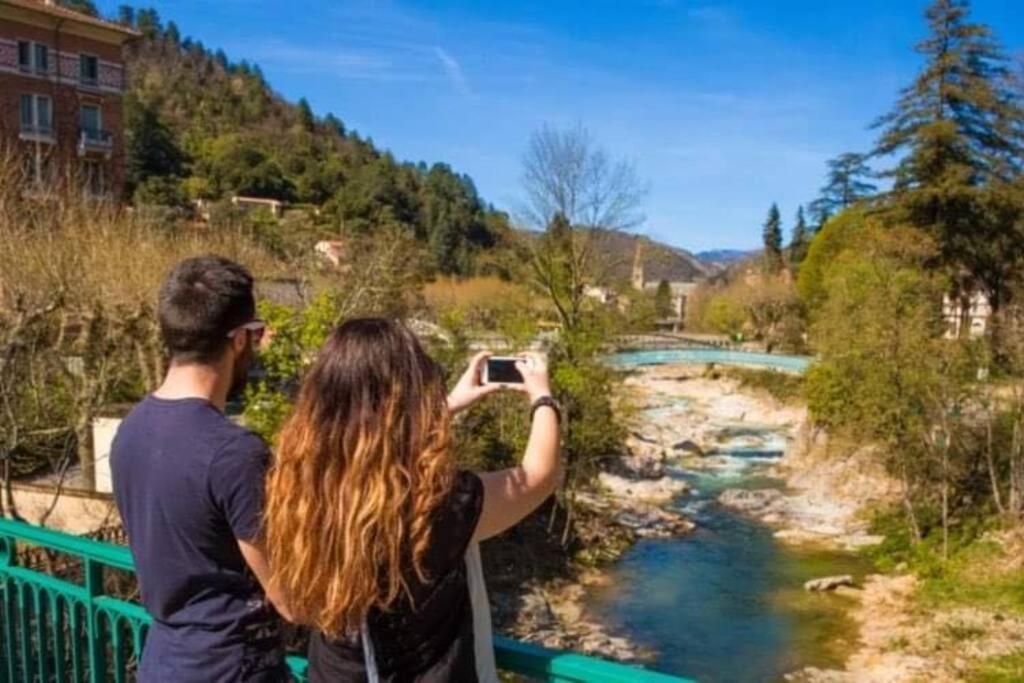 Un Moment De Detente Au Coeur De Vals-Les-Bains Exterior photo