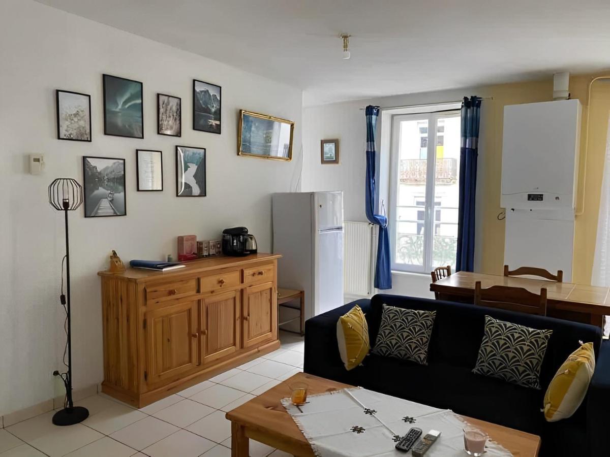 Un Moment De Detente Au Coeur De Vals-Les-Bains Exterior photo